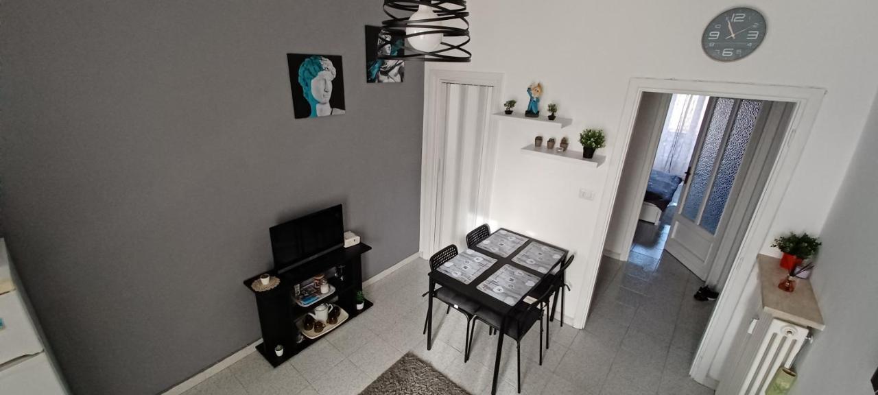 Intero Appartamento Luminoso E Accogliente ! Τορίνο Εξωτερικό φωτογραφία