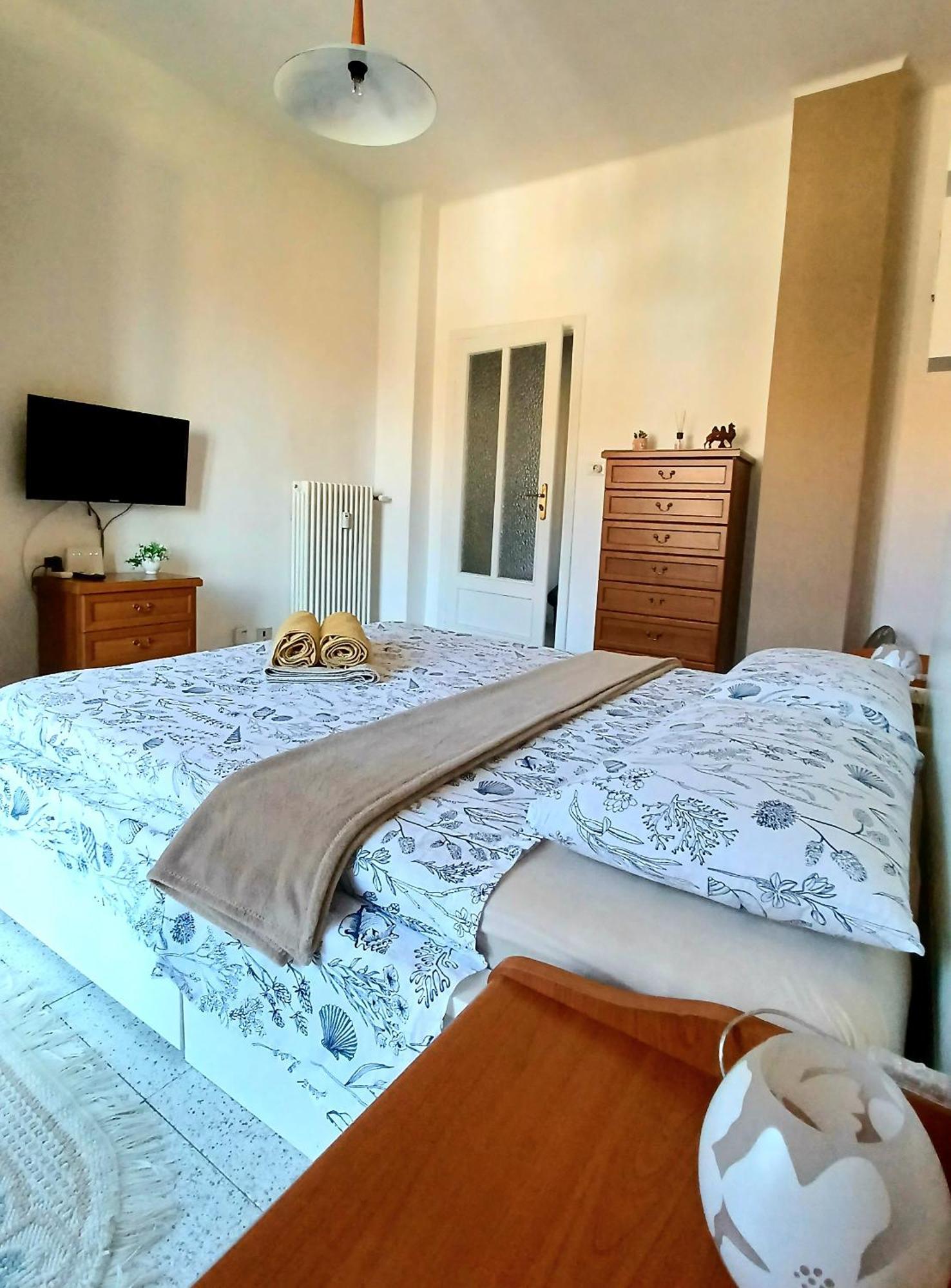 Intero Appartamento Luminoso E Accogliente ! Τορίνο Εξωτερικό φωτογραφία